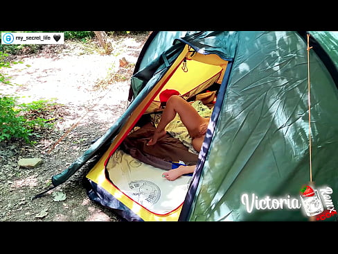 ❤️ Filmé par une caméra Branlette passionnée Étranger dans une tente Vidéo de baise at fr.higlass.ru