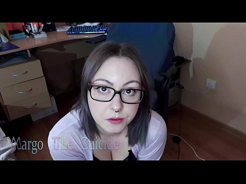 ❤️ Une fille sexy avec des lunettes suce profondément un gode devant la caméra Vidéo de baise at fr.higlass.ru